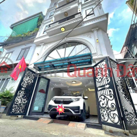 Extremely rare - Corner plot with 3 open sides on Nguyen Van Linh street - Car access to the house. Elevator - 11.X billion VND - 6 floors _0