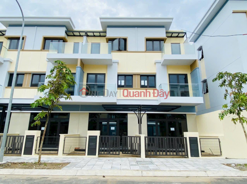 Urgent sale of newly built house at Binh Chuan intersection, Thuan An.SHR, bank supports 80% Sales Listings