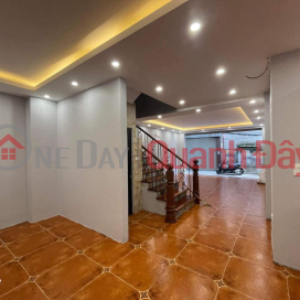 Ngoc Lam beautiful house 76m x 5T, garage, full furniture, airy front and back _0