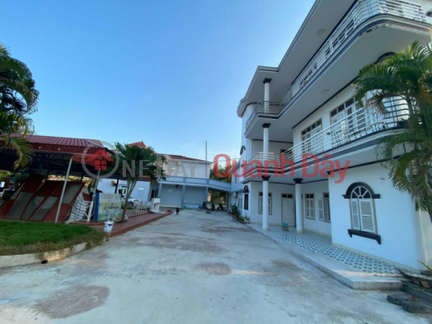 Quat Lam beach hotel 5500m2 - 3 frontages - 20 rooms, cash flow 200 million\/month, price 11 billion _0