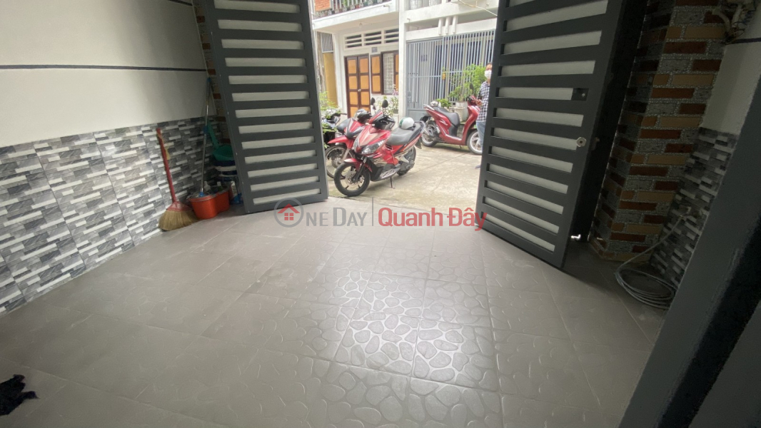 Property Search Vietnam | OneDay | Residential Sales Listings House for sale at Cay Queo market, ward 5, Binh Thanh, 4.5m wide, 11m long, 4 floors, priced at only 6 billion 750 million.