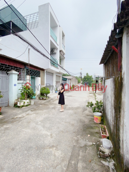 Land for sale in Dong Anh Town as a gift for a house with 4 cars to avoid | Vietnam | Sales | đ 3.1 Billion