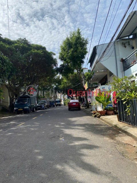 GREAT PRICE - OWNER SELLING QUICKLY: Plot of Land with Frontage on Y Jút Street, Buon Ma Thuot City _0