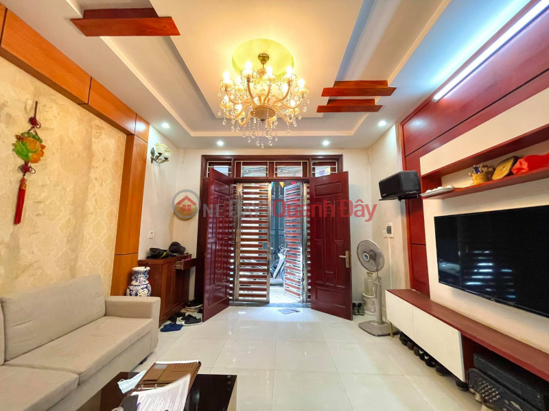 URGENT SALE OF A STREET FRONT HOUSE IN BA DINH DISTRICT - BUSY SIDEWALK BUSINESS Area 43M2\\/6T - JUST OVER 7 BILLION Sales Listings