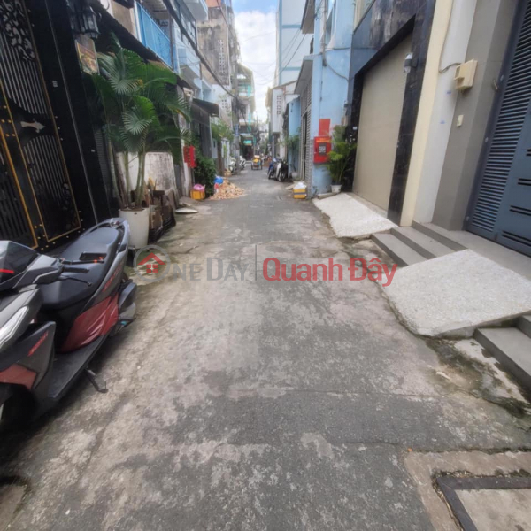 đ 7 Million/ month, P6 Tan Binh car alley to house