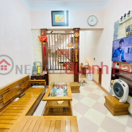 Selling private house Nguyen Xien Thanh Xuan 40m alley, 2 sides open, 7 seater car, 5 billion dong, contact 0817606560 _0