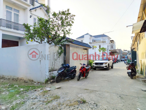 Land for building villa at Vo Nguyen Giap - 169m2, 6.5m wide, 5m alley, Price 42 million\/m2 _0
