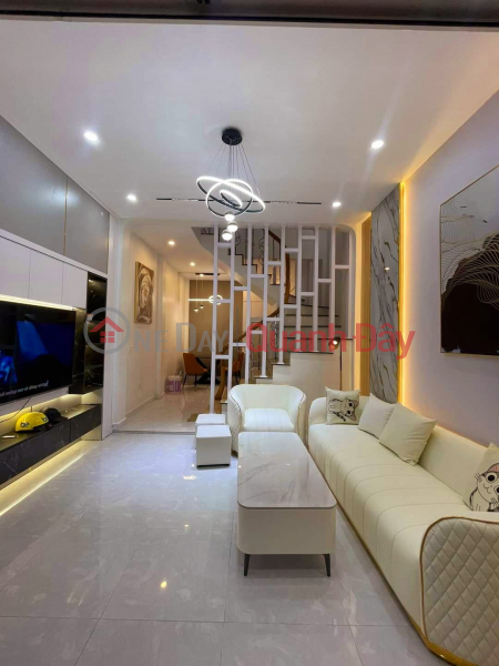 ️ House for sale in De La Thanh, 40m2, 4 floors, 4m frontage, only 5.9 billion, corner lot, airy alley, cars can enter, great business ️, Vietnam, Sales đ 5.9 Billion