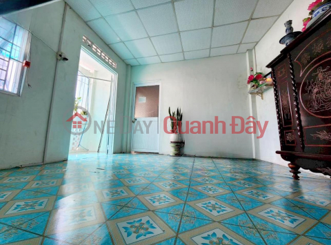 QUICK SALE OF TO HIGH HOME DESIGNED INTO TWO APARTMENTS - VINH NGUYEN _0
