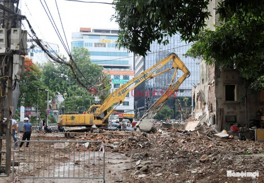 Bán nhà măt ngõ 381 nguyễn khang DT 46m2 xây 5 tầng, mt 5 giá 21,8 tỷ, Việt Nam, Bán đ 21,8 tỷ