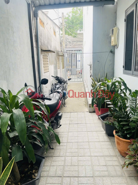 SOS, House for sale urgently, Linh Dong, Thu Duc, Social area, area 102m2, move in immediately. Only over 4 billion Sales Listings