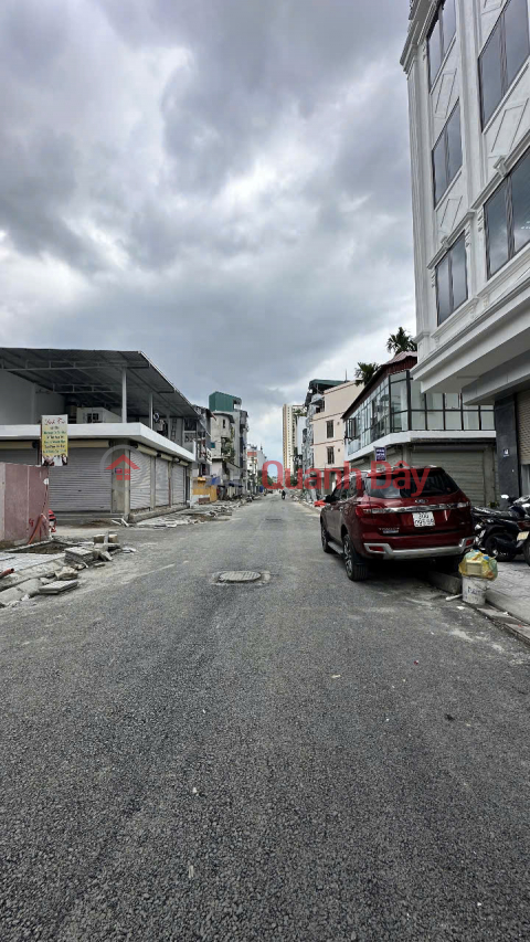 Street-front house on Nguyen Xien, 12m wide road, 2-lane asphalt strip, 3m sidewalk _0