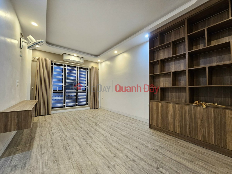 Bán gấp nhà Bồ Đề 40m2, 5 tầng hơn 4 tỷ Long Biên Hà Nội, Việt Nam | Bán | đ 4,95 tỷ