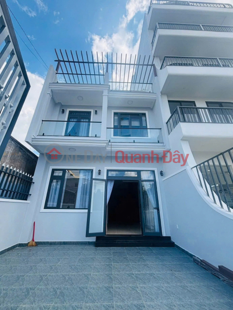 Beautiful house for rent with open views, 5 bedrooms, in Me Linh, Da Lat, Lam Dong, for 40 million VND. _0