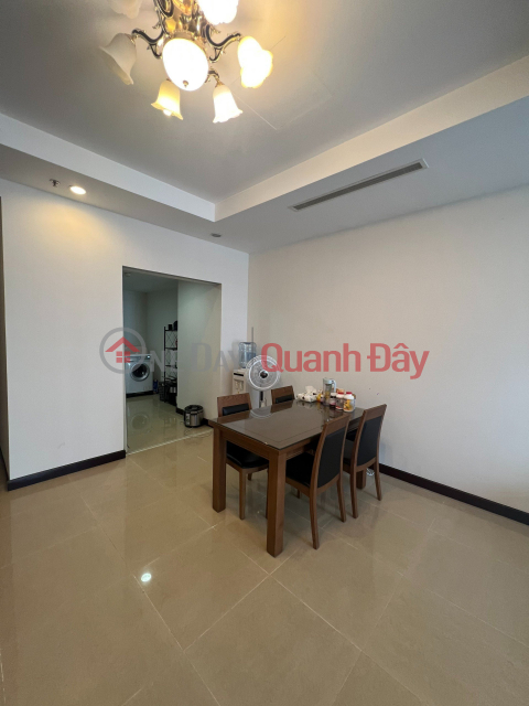 Chính chủ cho thuê căn hộ 2 phòng ngủ 112m2, full đồ có thể vào ở luôn tại Royal City - Thanh Xuân _0