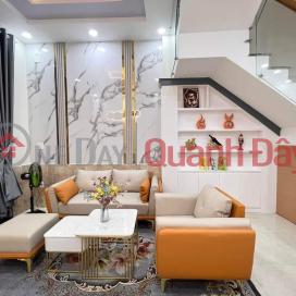 Selling Commercial House, Corner Lot, Van Cao Street, Tan Phu District. 4x12x 3 Floors, Extremely Good KD. Only 5.5 Billion _0