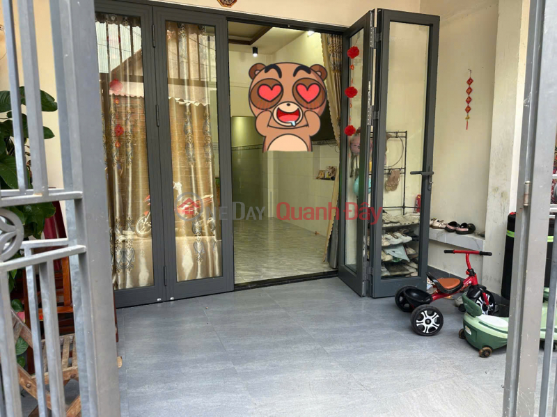 House C4, alley K814 Nguyen Luong Bang - right next to the Primary School Sales Listings