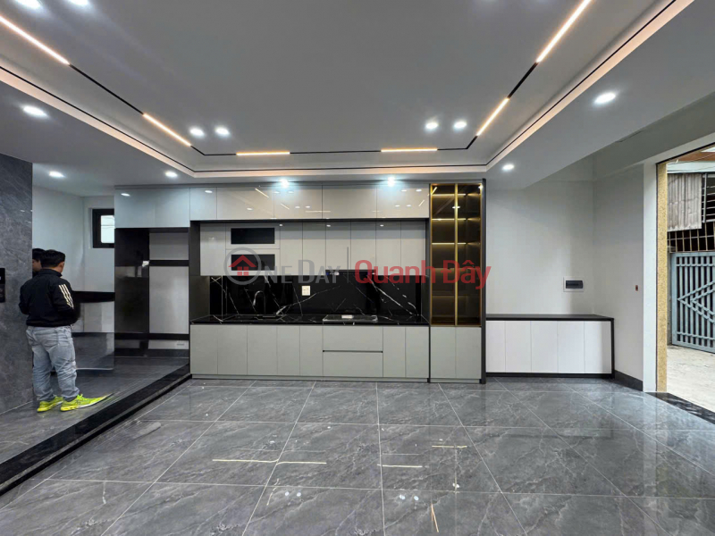 BÁN NHÀ MỚI FULL NỘI THẤT Ô TÔ ĐỖ CỬA- VÀO NHÀ Bát Khối 55m2 X 6 Tầng 13.2 tỷ Long Biên. | Việt Nam, Bán, đ 13,2 tỷ