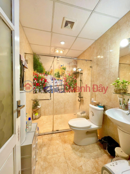 | Please Select | Residential Sales Listings đ 9.3 Billion