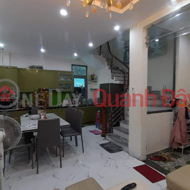 House for sale 96m2 Nghi Tam street, Tay Ho 11 bedrooms Cash flow 10%\/year Car avoid 10m 8.4 Billion _0