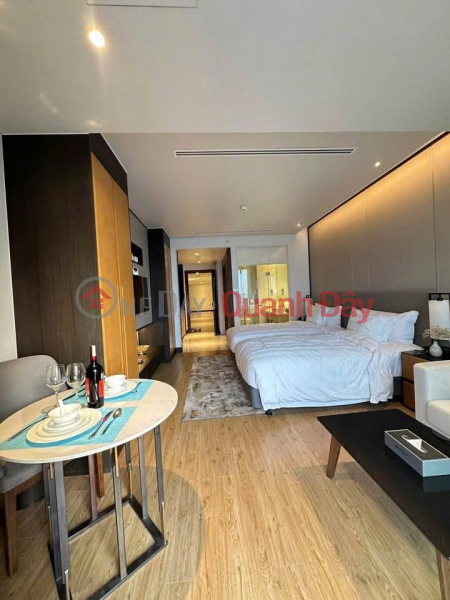 Property Search Vietnam | OneDay | Office / Commercial Property | Sales Listings Secure a direct My Khe Beach-facing Wyndham Soleil apartment for 2.6 billion VND; take possession upon 70% payment—fully furnished.