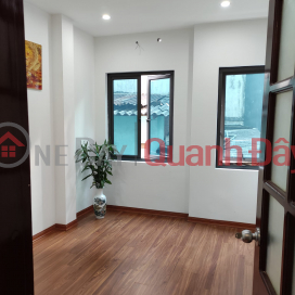Super rare house for sale Khuong Ha Thanh Xuan 40m 5 floors, corner lot, busy business parking lot 5.95 billion contact 0817606560 _0