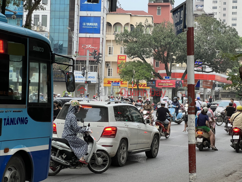 CHỊ GÁI TÔI CẦN BÁN GẤP NHÀ PHỐ ĐÔNG TÁC KINH DOANH TỐT, 2 VỈA HÈ, 58M2, CHỈ HƠN 12 TỶ Niêm yết bán