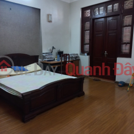 House for sale 57m2 Nghi Tam street, Tay Ho Garage Cars through a variety of business 10.8 Billion VND _0