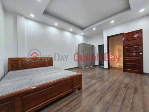 For 7 billion VND, you can own a 5-story house with parking right at the gate, near the central Thach Ban - Co Linh lake. _0