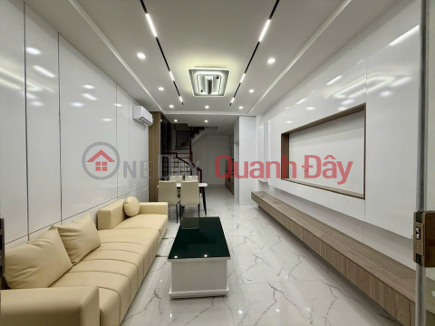 BEAUTIFUL HOUSE - GREAT PRICE, QUICK SALE! HOUSE LOCATED IN TAY HO DISTRICT, HANOI CITY _0
