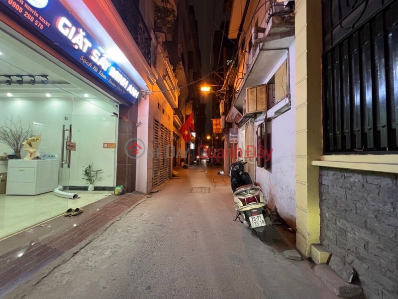 Nguyen Khang Street, 50m² x 4 floors, 11.3 billion VND, alley accessible by car, connecting to various routes, privately built, near the main street. Vietnam, Sales | đ 11.3 Billion