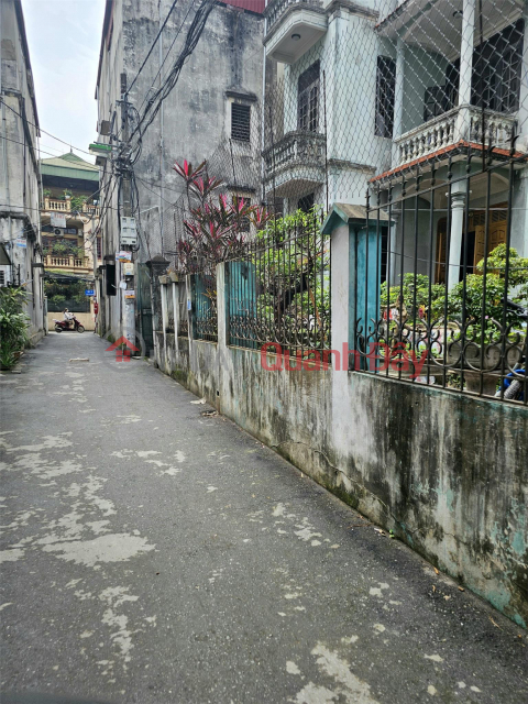 House in the center of Phu Xa street, Tay Ho, area 100m, 6.2m, car access, price 10 billion. _0