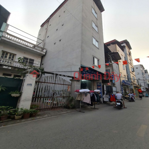 Student dormitory for sale in Agriculture, Gia Lam, Hanoi. Land area 60m2, 10 rooms fully rented, only a little over 8 billion. Contact _0