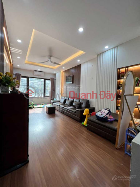 House for sale on Pham Van Dong, 65m2, 5 floors, divided into lots, corner lot with 3 sides of car-avoiding alley - 19 billion Vietnam Sales, đ 189 Billion