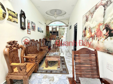 Nhà Nở hậu HXH 130m2, tặng GPXD – Nguyên Hồng QV _0