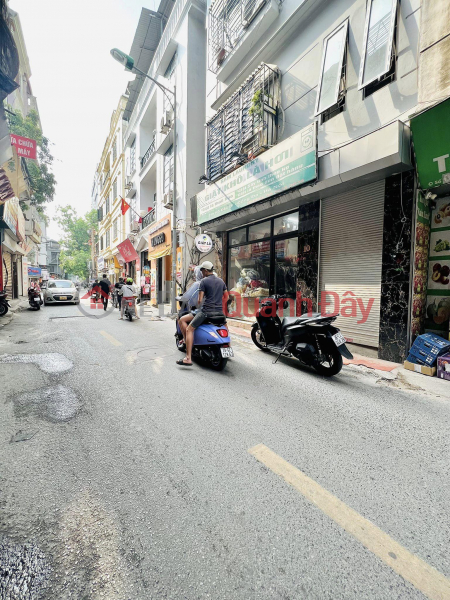 Property Search Vietnam | OneDay | Residential, Sales Listings House for sale on Dong Da street 5T, MT 5.2m, Super business, near lake, corner lot, more than 5 billion