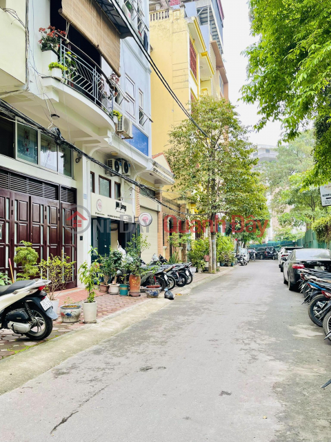 House for sale, car-avoiding Hoang Cau Street: 50m2\/5 floors\/frontage 4.2m 27 billion VND, 30m from the lake, top business _0