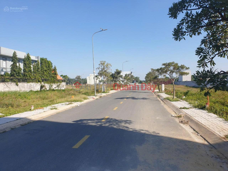 BEAUTIFUL LAND - NEED TO SELL LAND LOT IN Binh My Riverside Residential Area ON Vo Van Bich Street, Binh My Commune Sales Listings