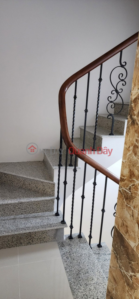 Nhà mình cho thuê nhà, Lê Văn Lương, Khuất Duy Tiến, 180m2x 2T -50 tr _0