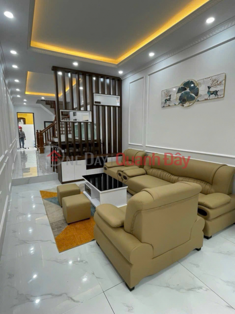 NGOC THUY HOUSE FOR SALE 43M 5 FLOORS PRICE 5 BILLION 9 STREETS IN FRONT OF CAR HOUSE, FULL FURNISHED, NEAR SCHOOL, NEAR MARKET. _0