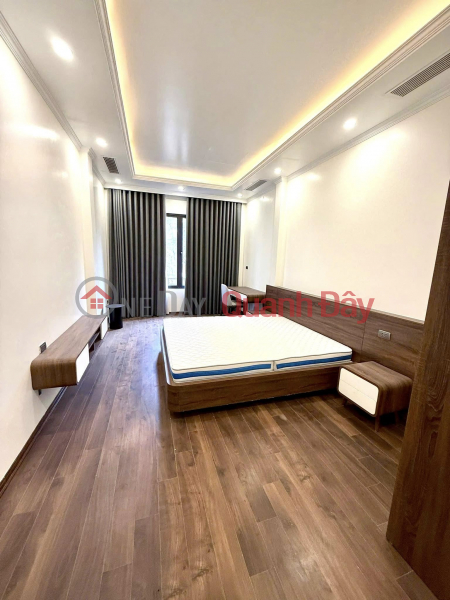 House for sale on Nguyen Dinh Chieu, 66m2, 6 floors, elevator, 30.5 billion, sidewalk, car, new and beautiful Sales Listings