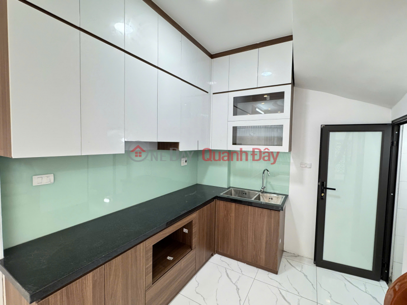 đ 6.8 Billion House for sale in Linh Nam Hoang Mai, 30m, 5 floors - Car distance 10m - Dong Thien, Hoang Mai - 6.8 billion, contact 0817606560