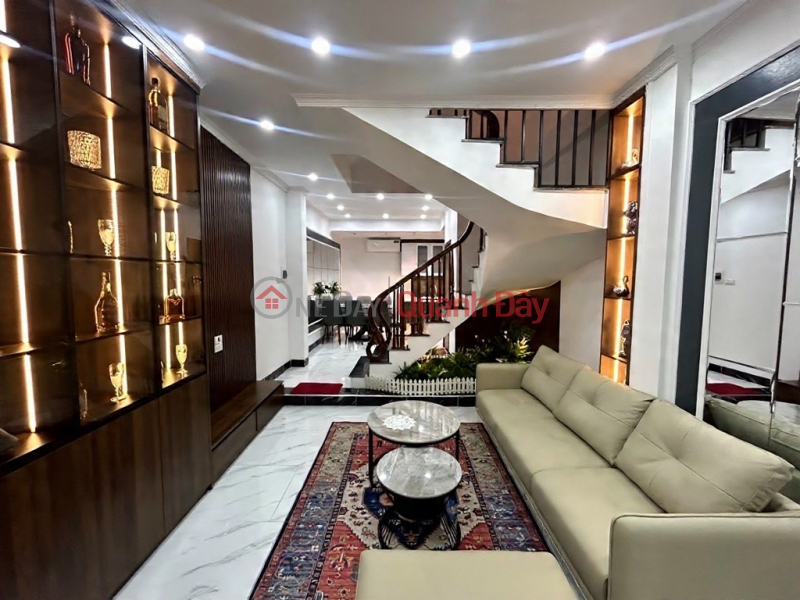 House for sale in Ngoc Ha, 40m² x 4 floors, 10.5 billion VND, fully furnished with high-quality furniture, alley connecting to various main roads. Sales Listings