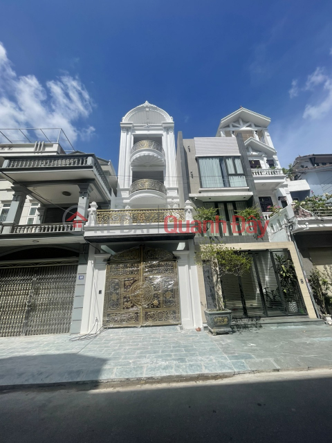 Selling a 5-storey house with an area of 110 m2 with elevator Van Cao Dang Lam Hai An _0