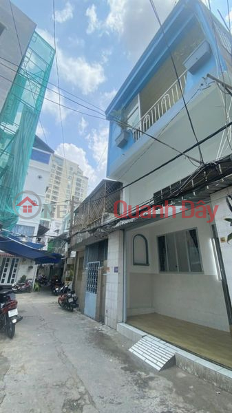 Large house for rent, beautiful alley Phan Dang Luu Rental Listings