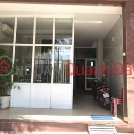 Space for rent next to the People's Committee of Ward 11, 30\/4 street, busy city _0