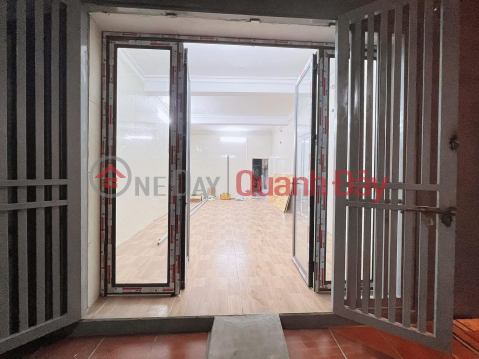 House for rent for online business combined with family living 133 Nguyen Chinh 60m2, 1st floor, 6 million, move in immediately _0