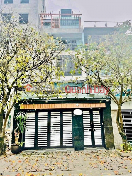 Ngộp Bank, Bán Gấp Nhà Mặt Tiền Trần Văn Ơn, Tân Phú. 75m2, 7 tỷ Niêm yết bán