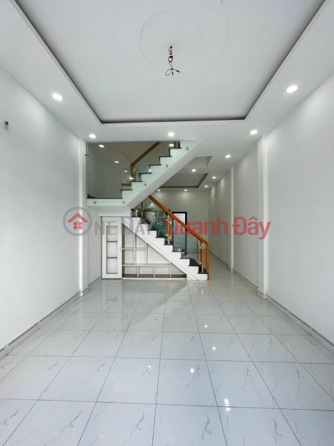 BEAUTIFUL HOUSE - GOOD PRICE - Own a house in a prime location in Can Giuoc Town Center _0