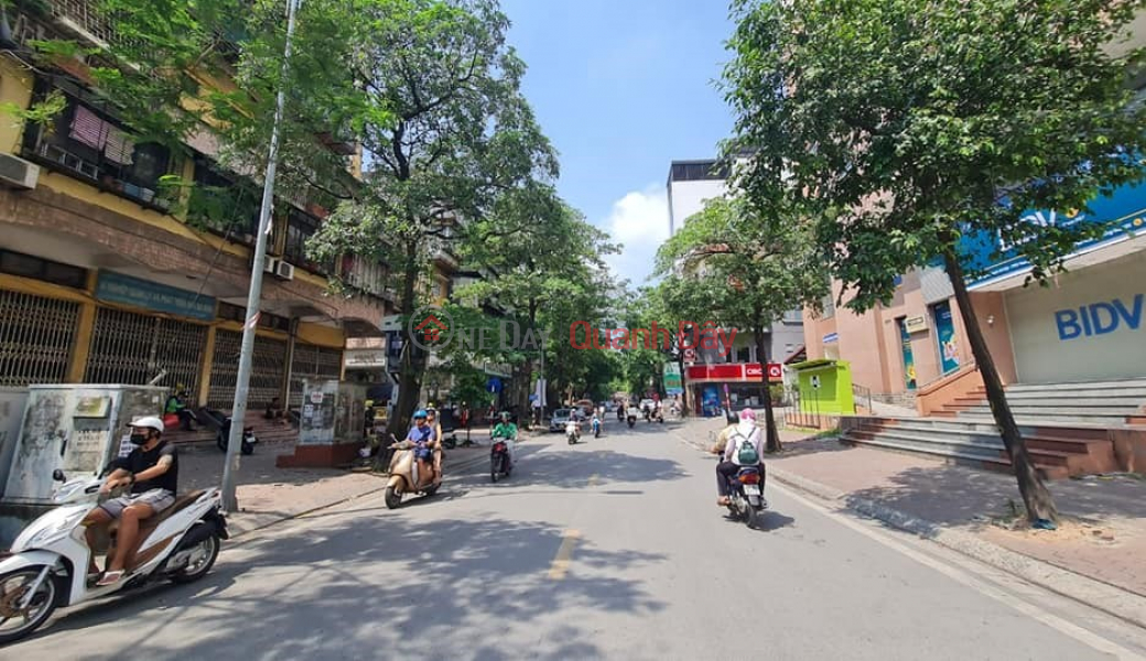 Nguyen Hong, Dong Da. 1 house on the street, 3 cars, Dinh Business, Area 6mx70m x22 billion Sales Listings